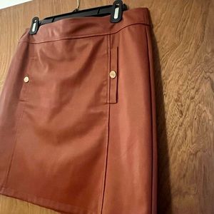 Loft work skirt with a sleek design for versatile wear and play.